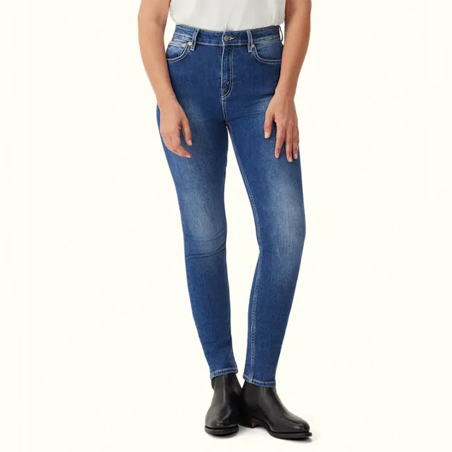 R.M. Williams Albury Womens Slim Fit Skinny Leg Premium Denim Jean