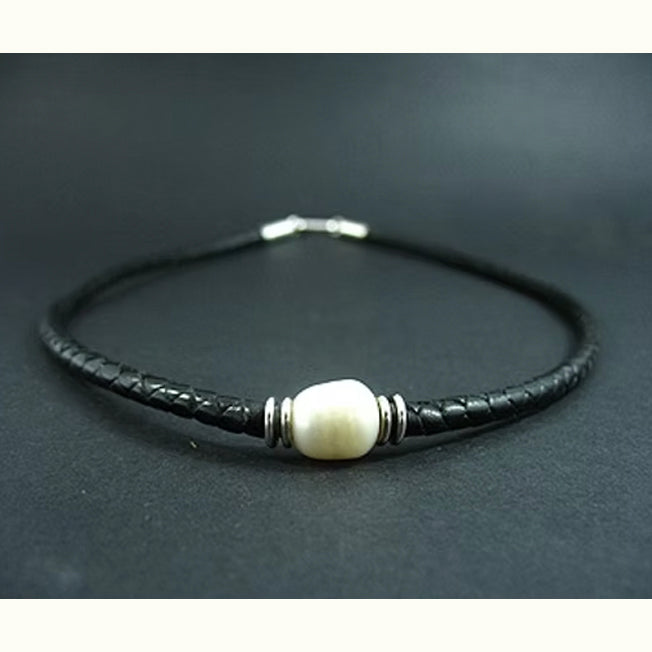 Plaited Single White Fresh Water Pearl Choker