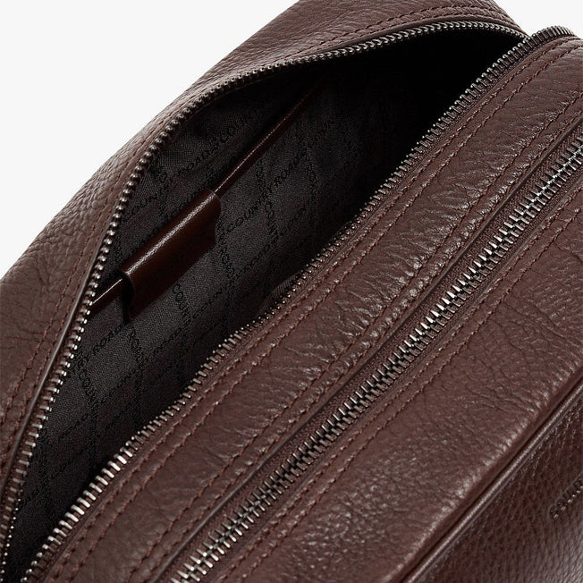 Country Road Large Leather Wash Bag