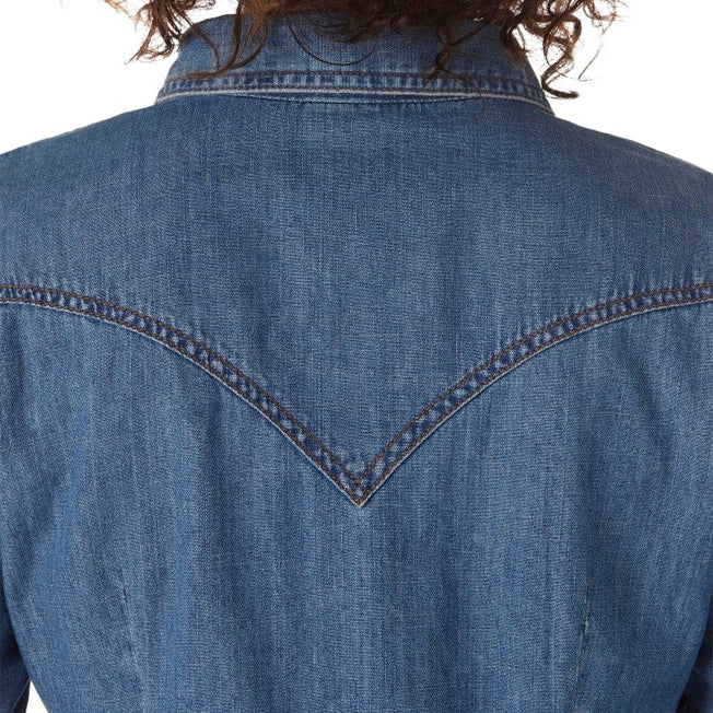 Wrangler Ladies Classic Fit Denim Shirt