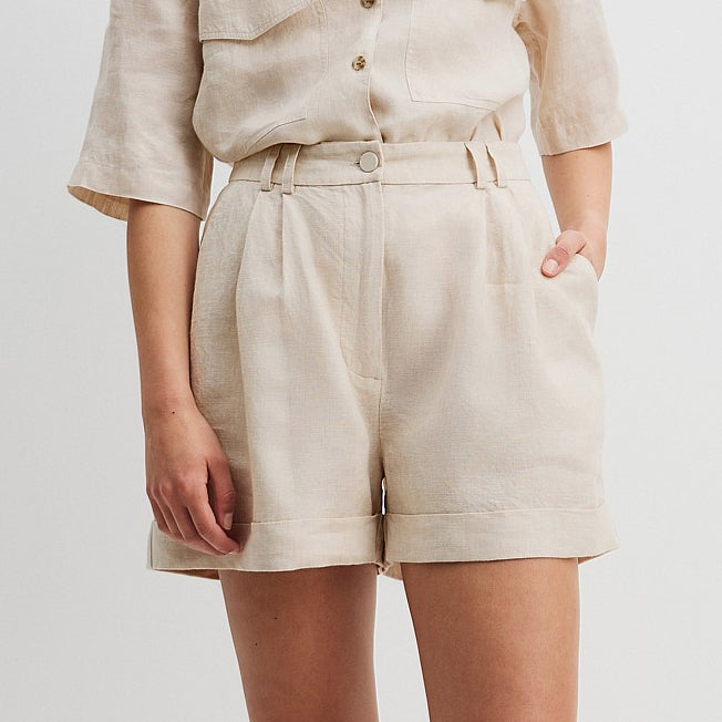 Country Road Ladies Organically Grown Linen Tuck Front Short