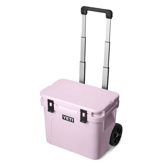 Yeti Roadie 32 Wheeled Hard Cooler w/ Telescopic Handle