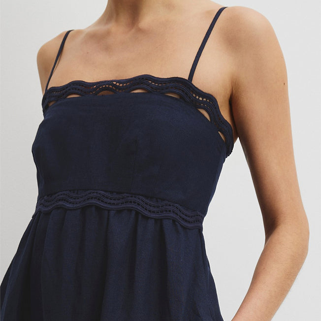 Country Road Scallop Trim Midi Dress